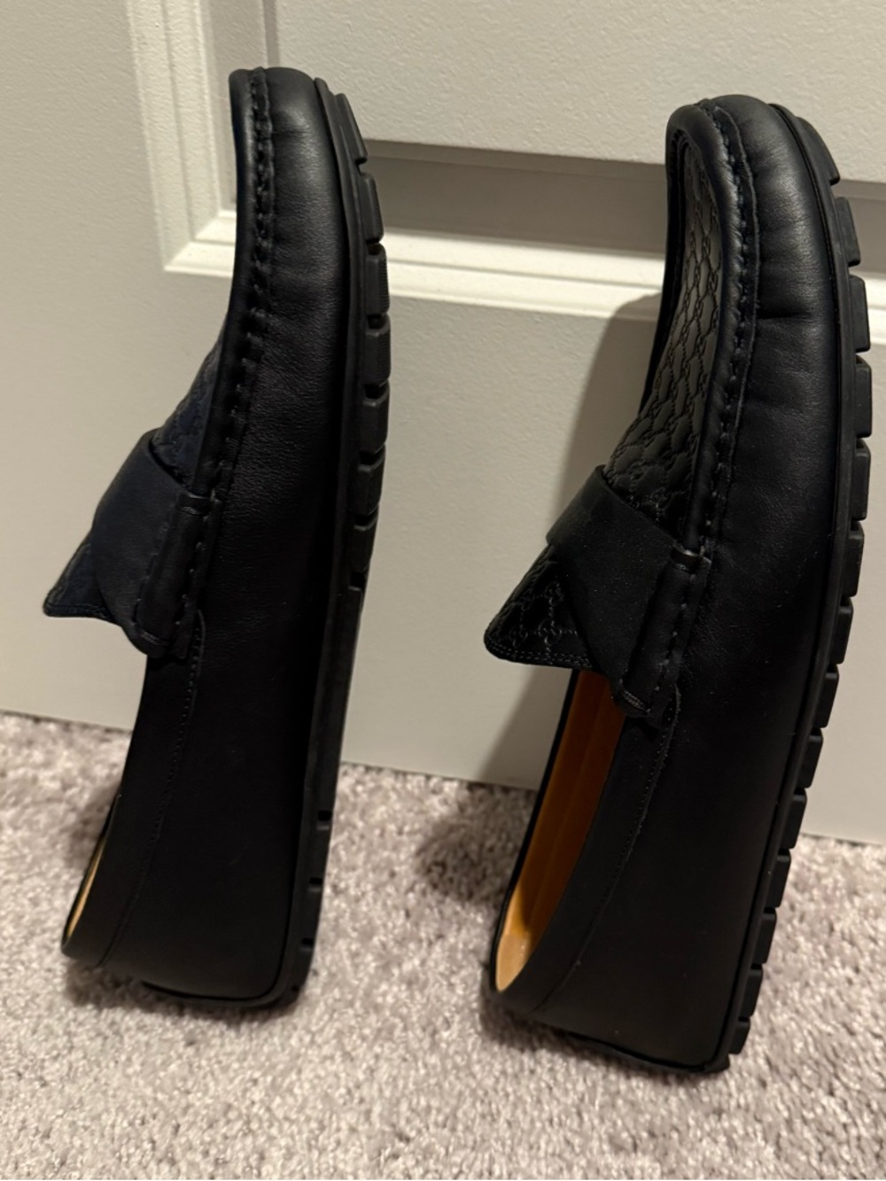 Gucci Black Embossed Leather Men's Penny Loafers - Picture 5 of 11